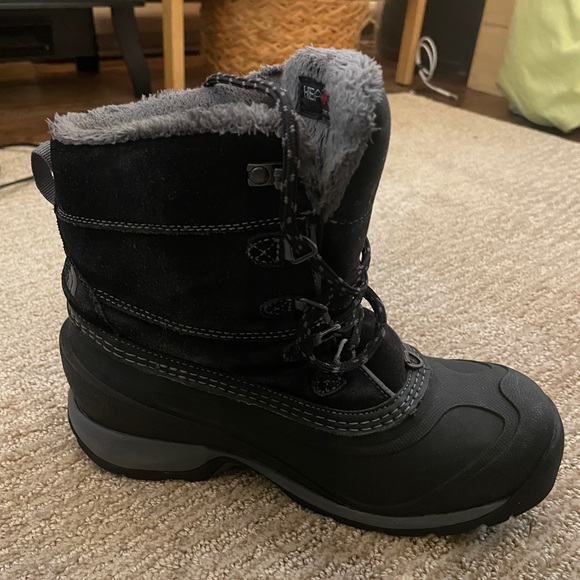 Black North Face Winter Boots - Picture 5 of 7